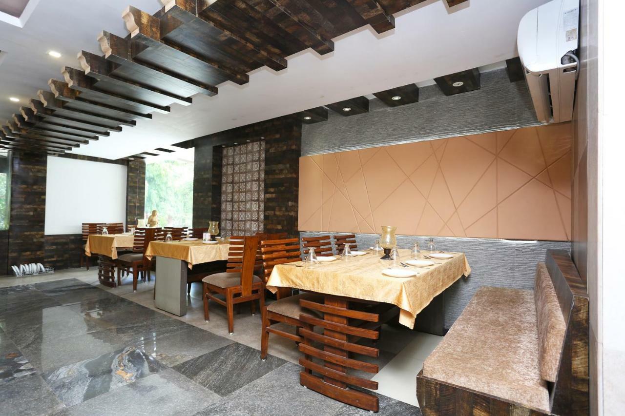 Oyo 29724 Hotel Kokila Resort Jabalpur Extérieur photo